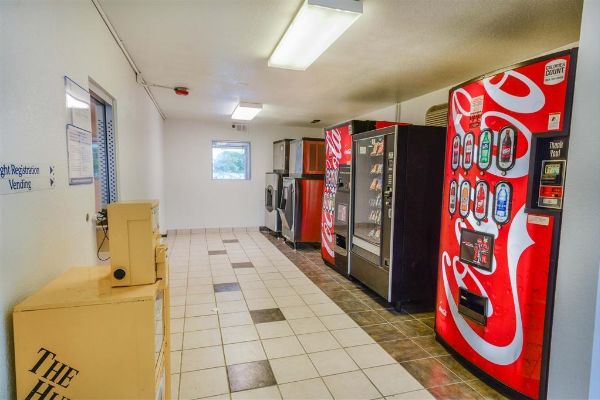 MOTEL 6 HUNTSVILLE TX (Huntsville)